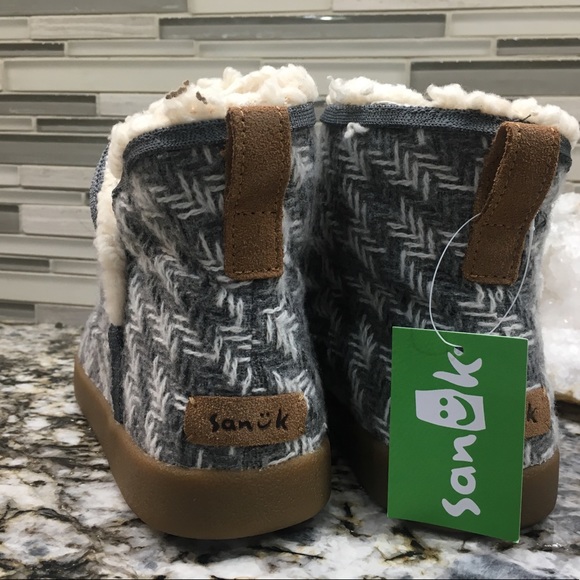 Sanuk Women's NICE Bootah - BRAND NWT - Picture 2 of 7